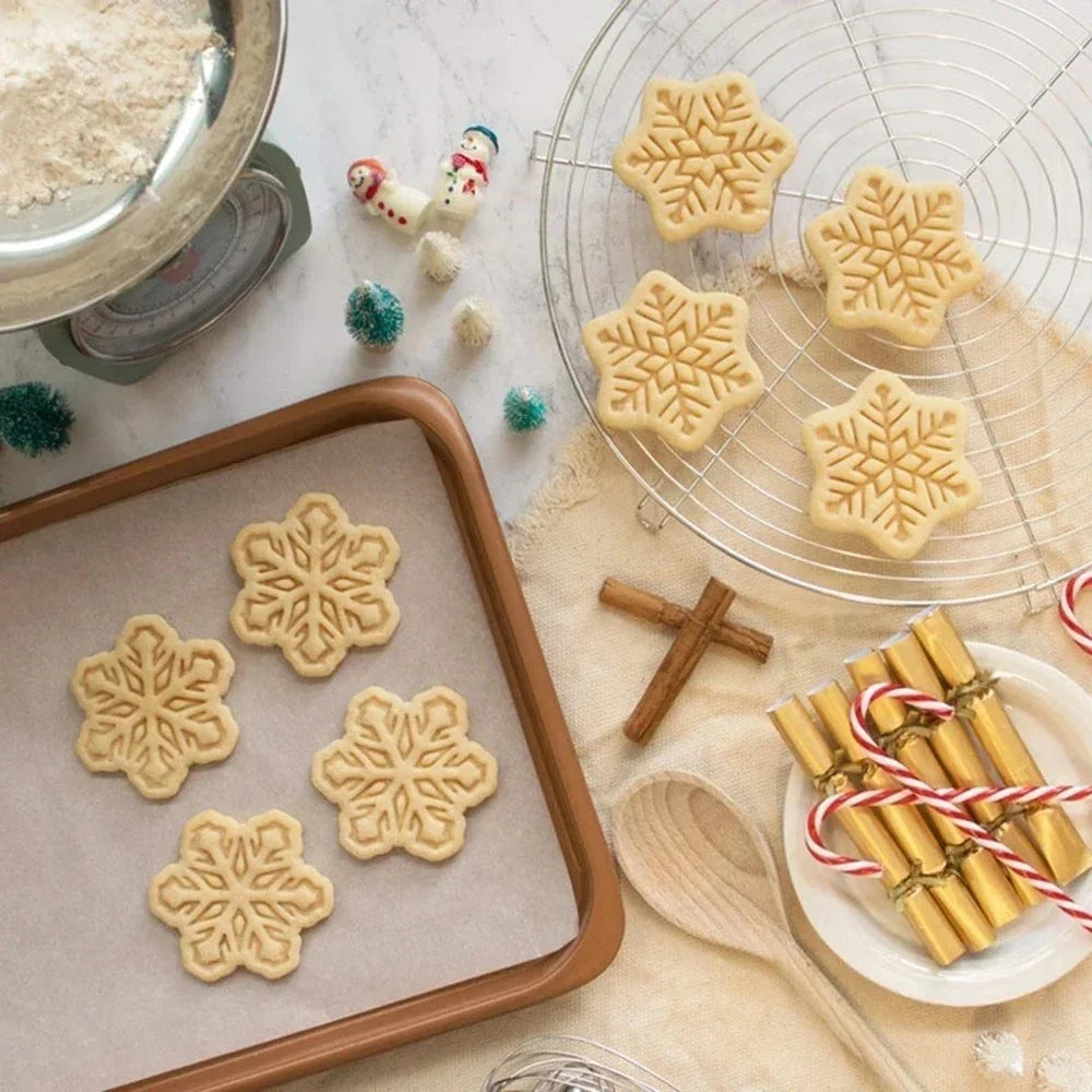 Christmas Gingerbread Cookie Cutters DIY Snowflake Santa Plastic Mold
