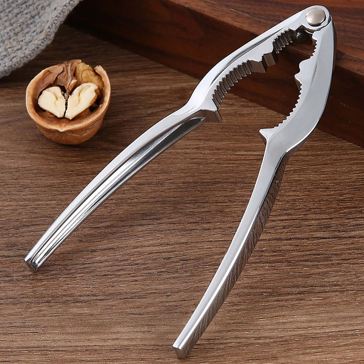 Multifunctional Nut Cracker Tool – Walnut, Pecan & Almond