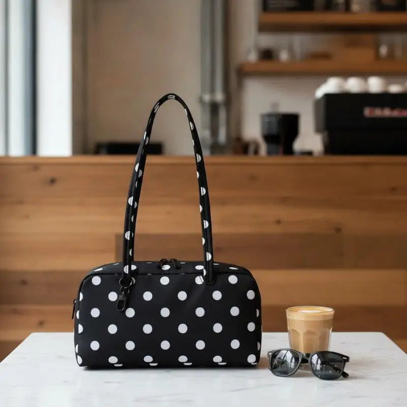 Minimalist Nylon Shoulder Tote Bag – Large Capacity for Women