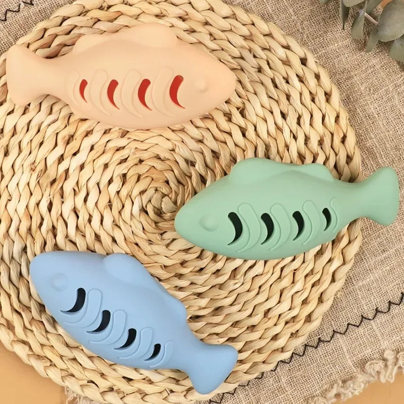 Fish-Shaped Silicone Cat Chew Toy | Interactive Treat Dispenser