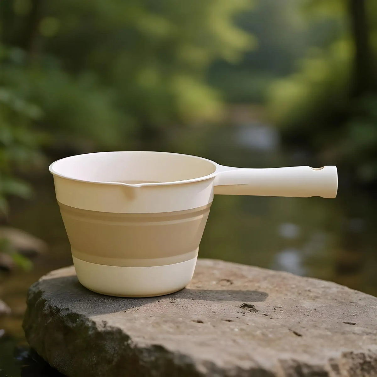 Foldable Water Ladle & Dipper – Spill-Proof, Space-Saving