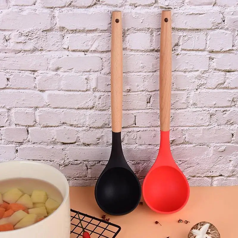 Silicone Soup Spoon – Heat-Resistant Non-Stick Cooking Ladle