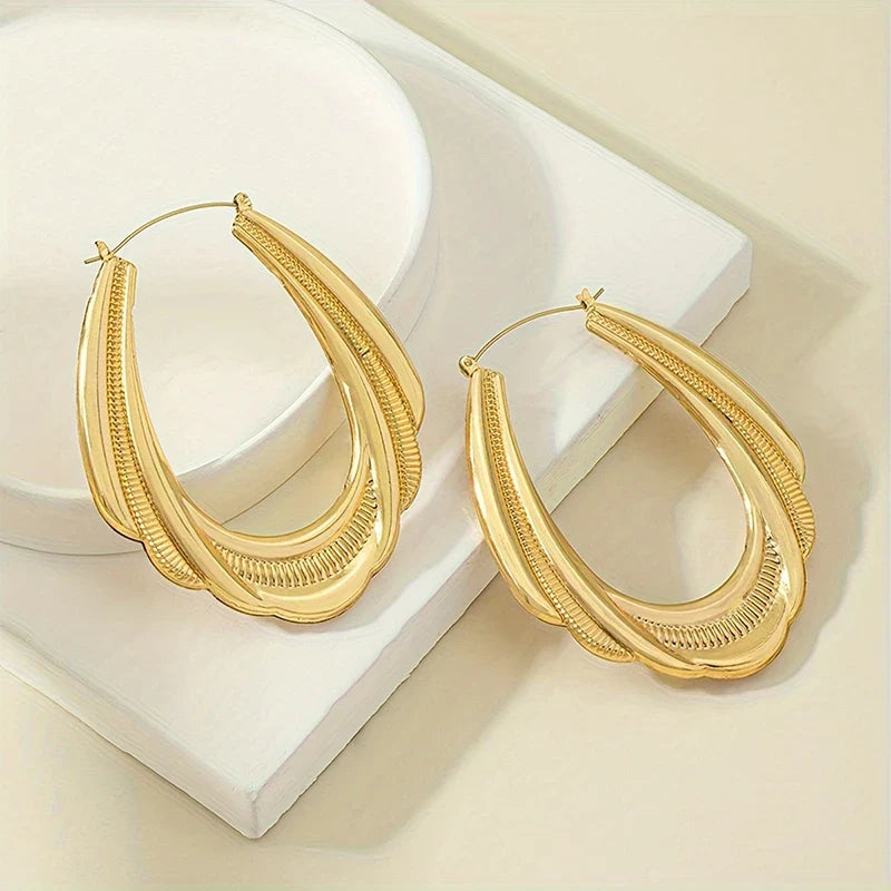 Huitan Textured Hoop Earrings – Geometric Women's Fashion Jewelry
