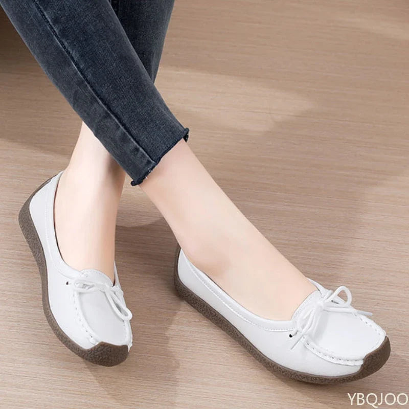 Women's Lace-Up Flat Shoes – Anti-Slip Soft Sole Casual Flats