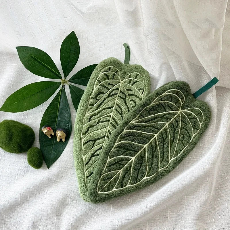 Ultra-Absorbent Quick-Dry Tropical Leaf Hand Towel w/ Loop