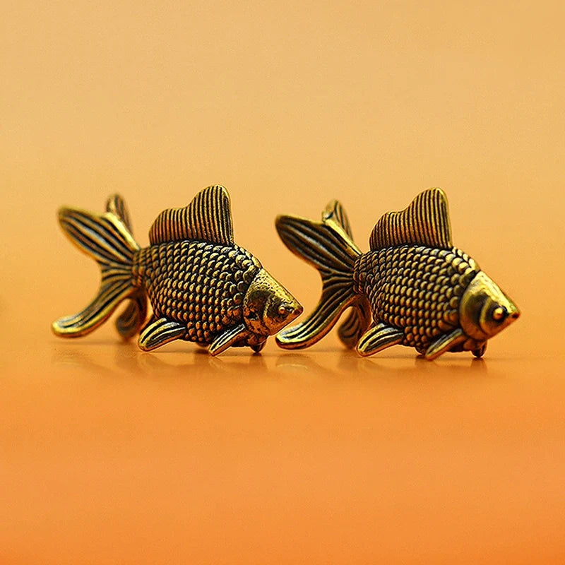 Retro Brass Goldfish Figurine – Lucky Animal Statue Home Decor