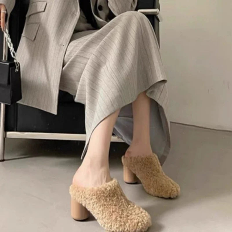 Women's Velvet Platform Slippers – Warm Non-Slip Winter Shoes