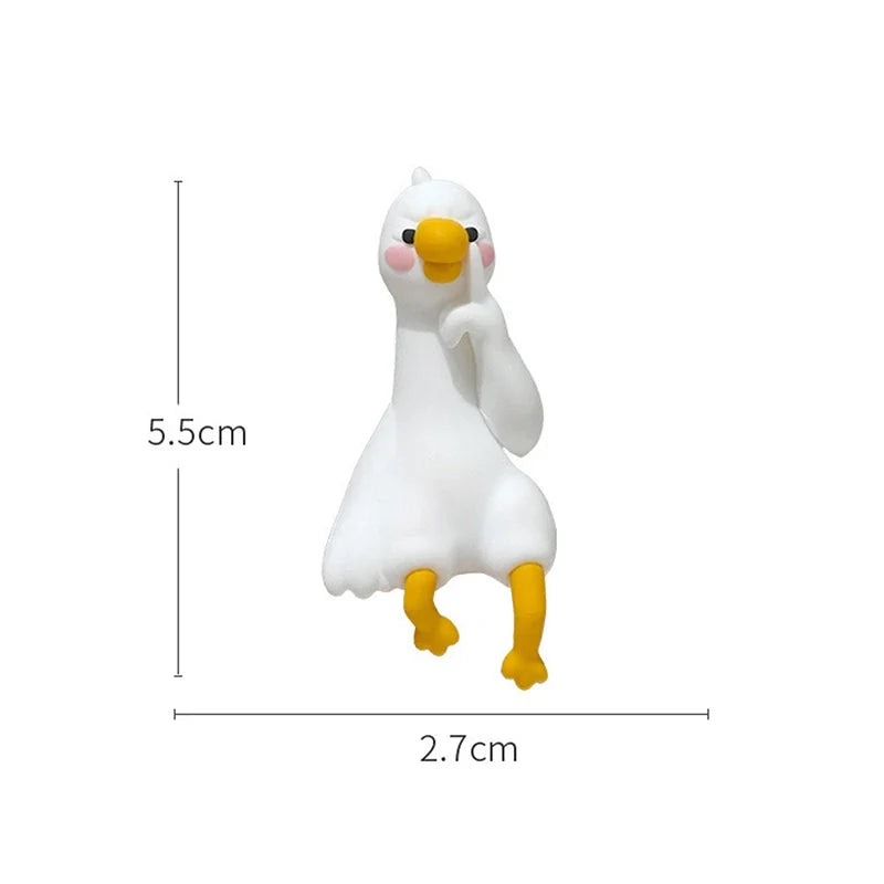 Cute 3D Resin Duck Figurine – Desk, Monitor & Car Decor