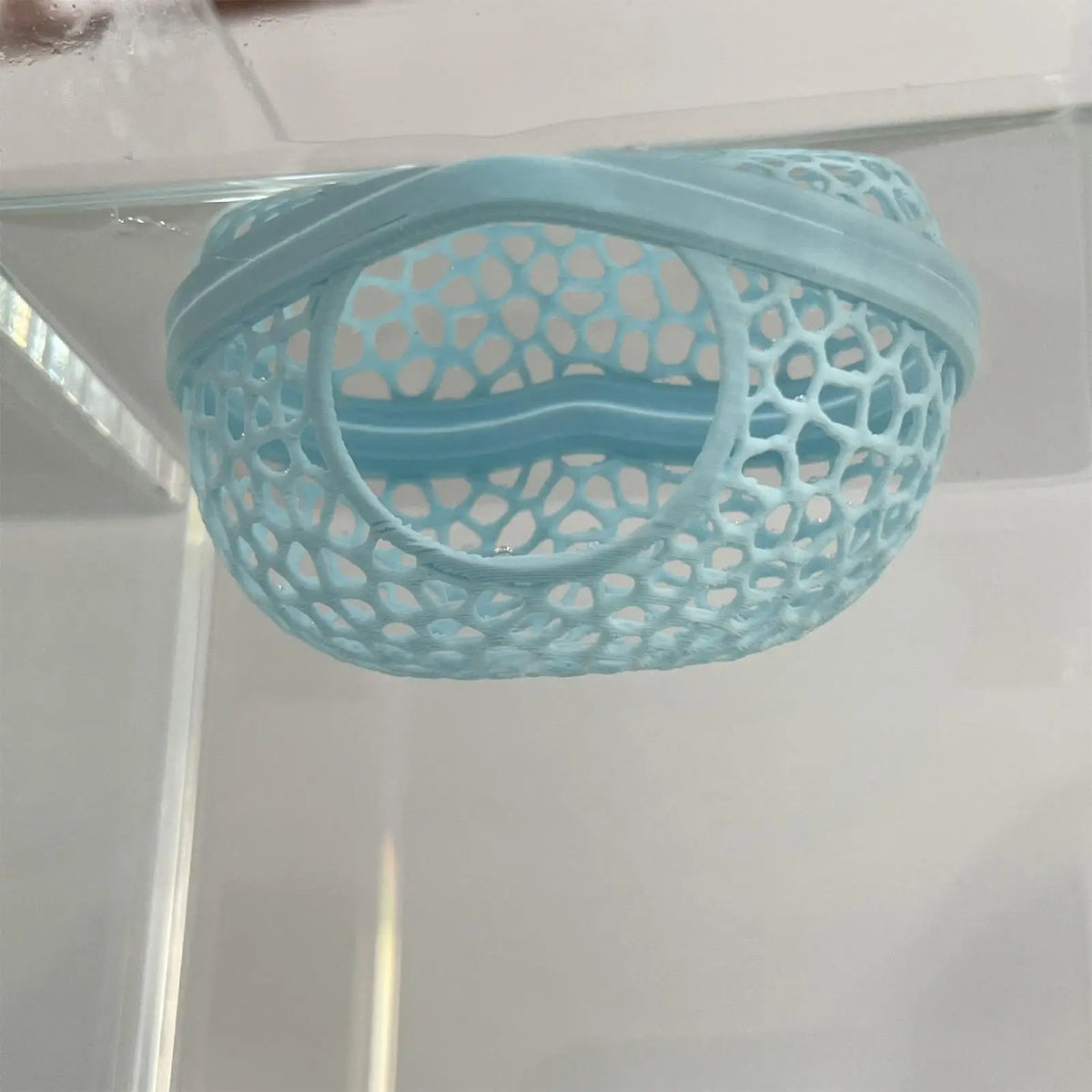 Heart Floating Betta Hide – Fish & Shrimp Cave Hammock