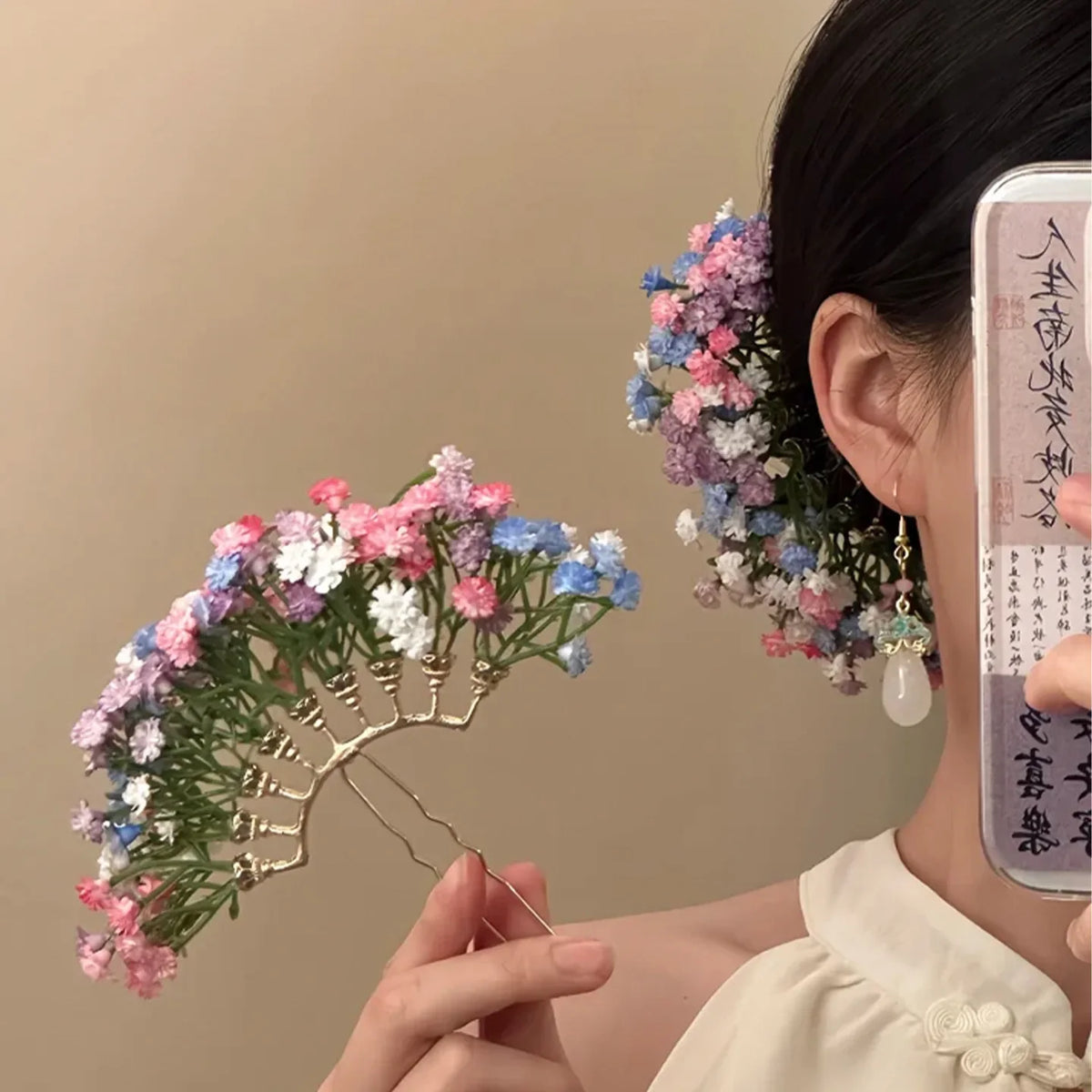 Baby's Breath Flower Hair Clip – Elegant Bridal Hairpin