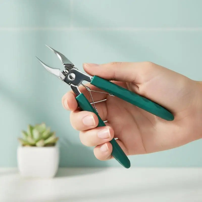 Slant Edge Toenail Clipper | Wide Opening Anti-Splash Steel