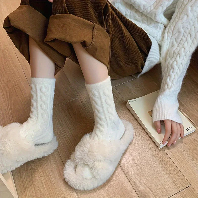 Fluffy Thick Women's Knit Socks | Soft Macaron Mid-Calf 2 Pairs