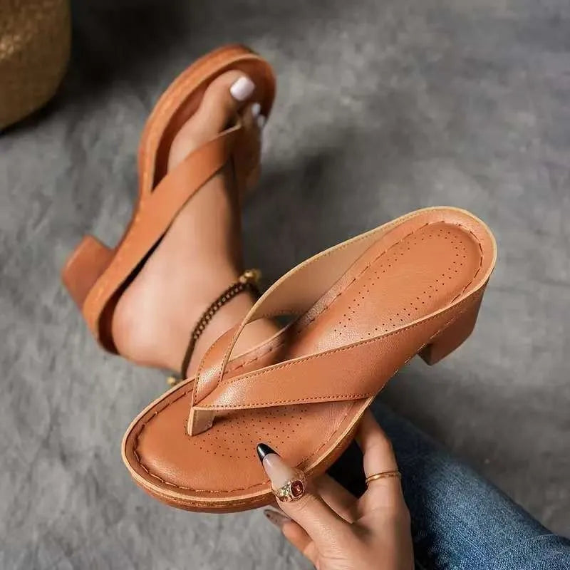 Women's Flip Flops – Wide Toe Square Heel Beach Sandals