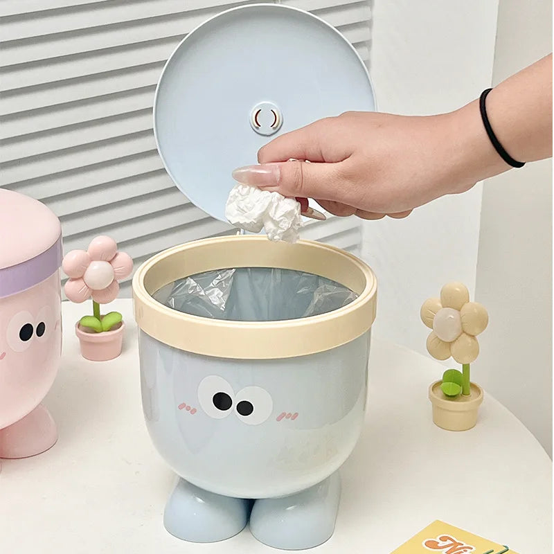 Mini Desktop Trash Can with Lid – Cute Plastic Wastebasket