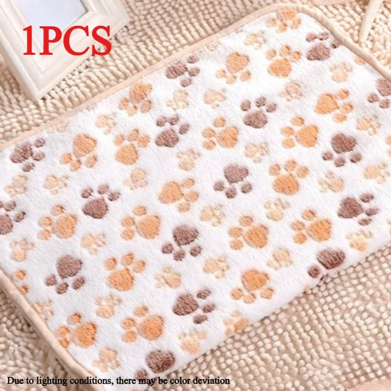 Soft Flannel Pet Blanket for Dogs & Cats | Cartoon Christmas Throw