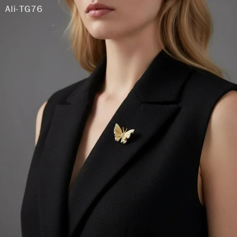 French Retro Gold Butterfly Jasmine Brooch – Unisex Elegant Pin