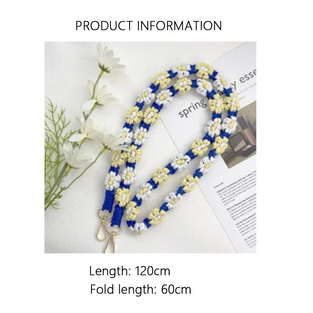 Handmade Daisy Macrame Keychain – Boho Wrist Strap for Women