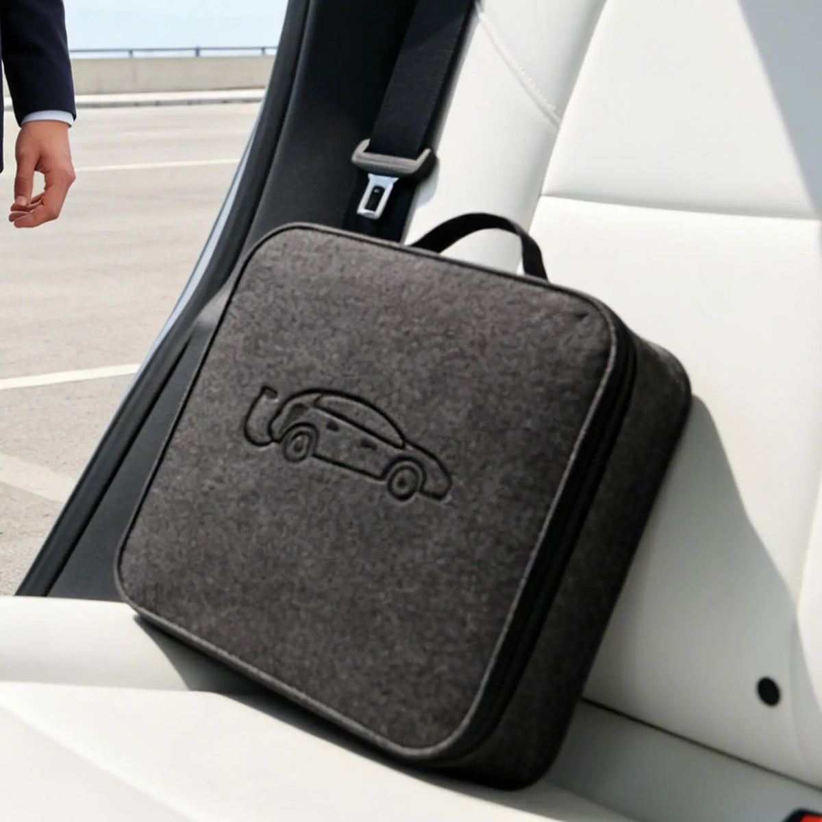 EV Charger Storage Bag Weatherproof Felt Vehicle Charging Cord Pouch