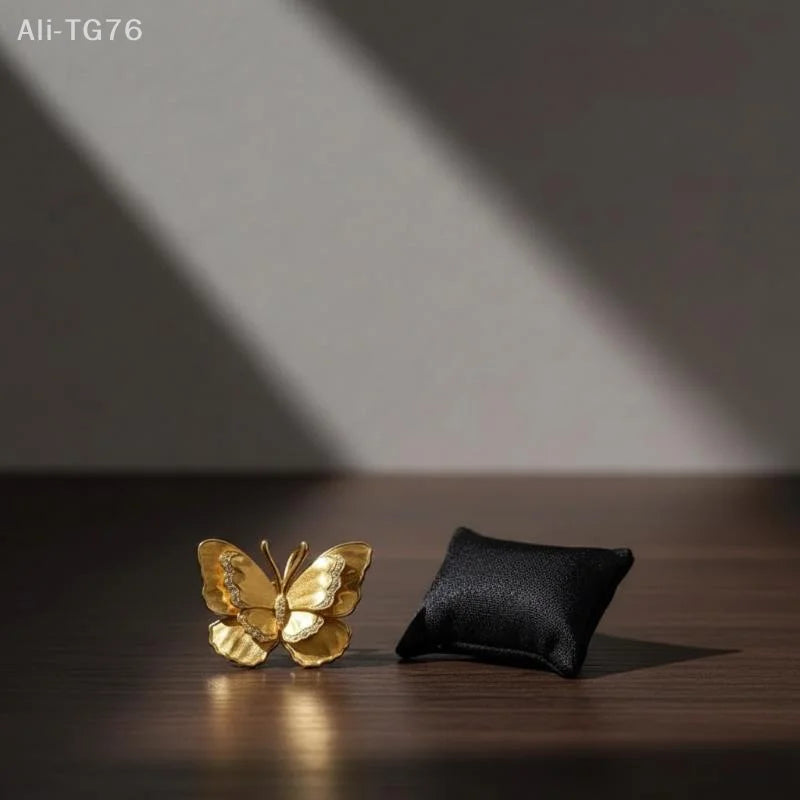 French Retro Gold Butterfly Jasmine Brooch – Unisex Elegant Pin