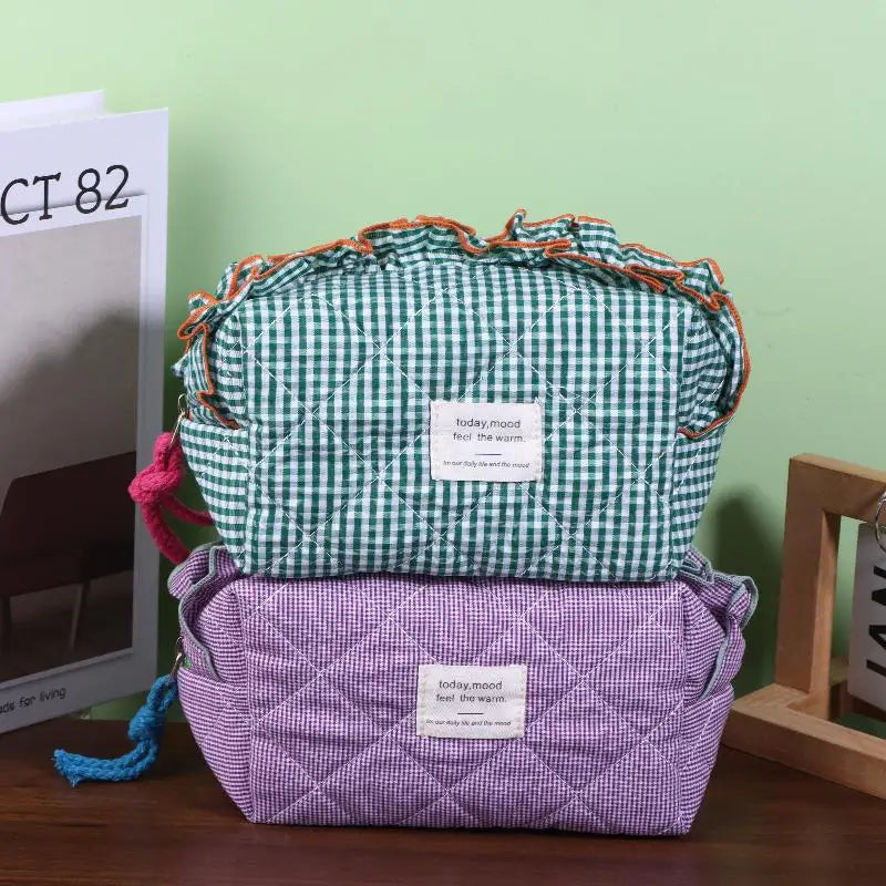 Women's Vintage Gingham Cosmetic Bag – Large Travel Organizer
