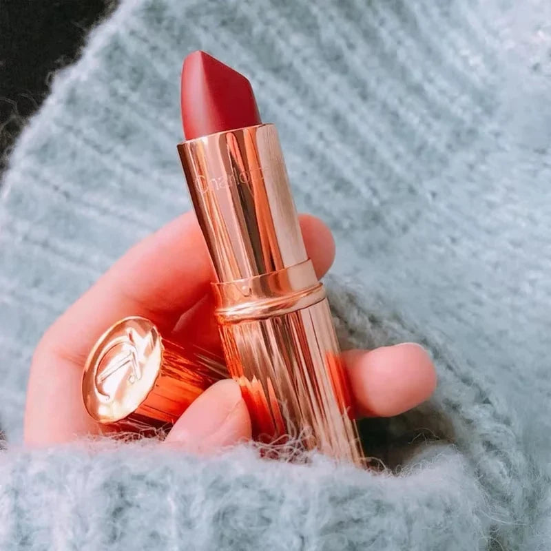 Charlotte Tilbury Makeup Set – Contour, Lip, Glow & Spray