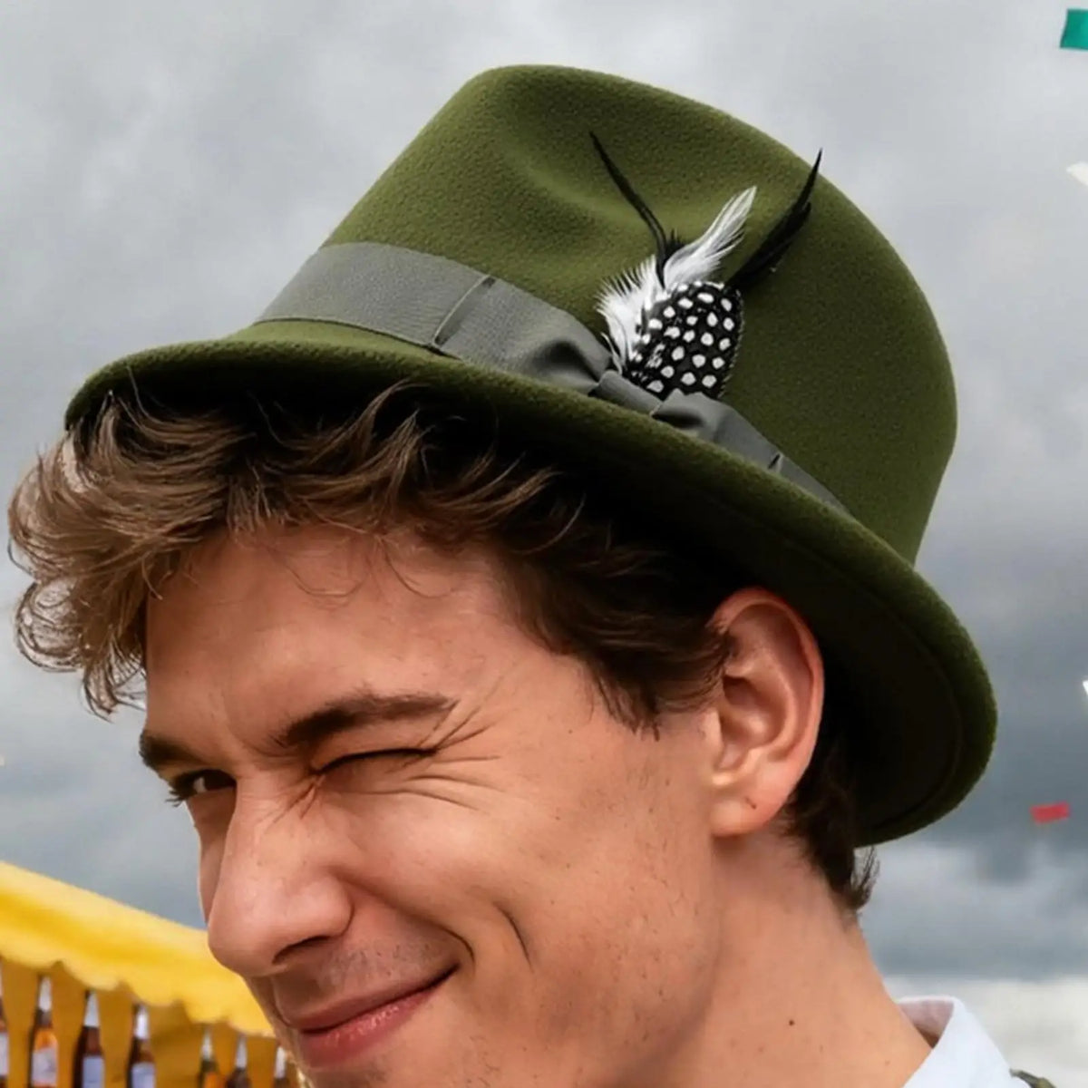 Oktoberfest Felt Hat – Beer Festival Costume for Men & Women