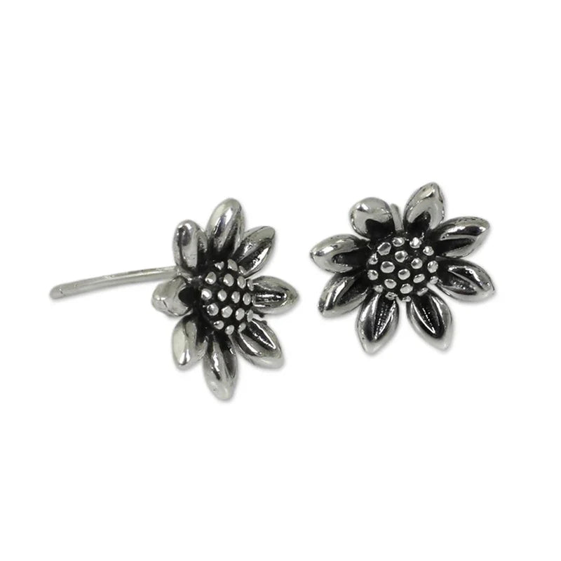 Huitan Vintage Sunflower Stud Earrings – Dainty Floral Studs