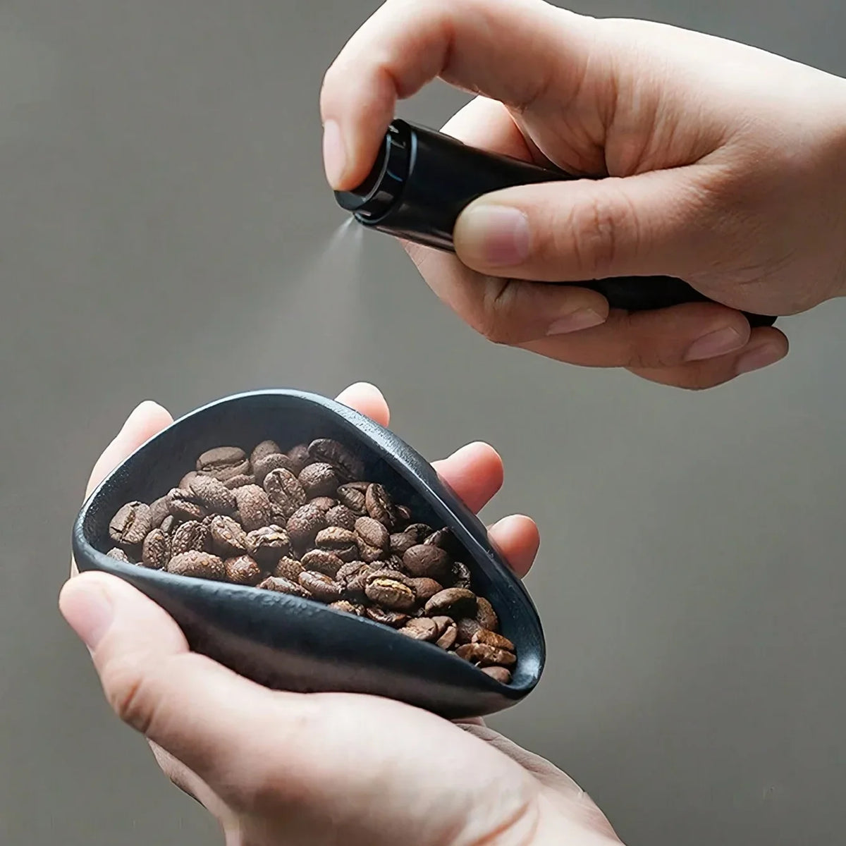 Handheld Anti-static Coffee Bean Spray Bottle Precision Grinding