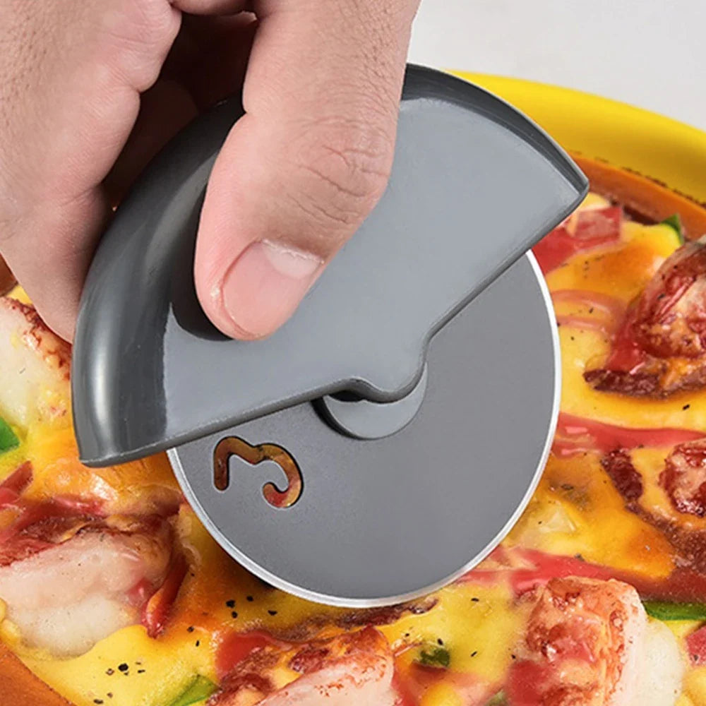 Stainless Steel Pizza Wheel Cutter with Lid – Dough Slicer