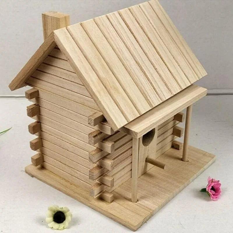 Wooden Bird House Nest Box for Parrot, Cockatiel & Swallow