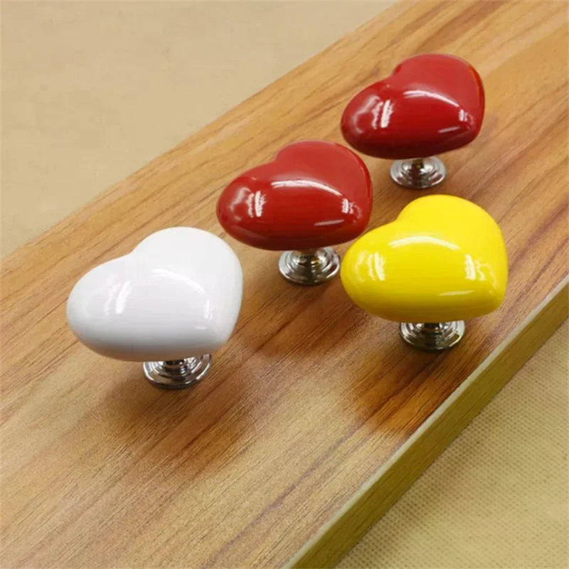 Heart-Shaped Toilet Flush Button – Fun Colorful Bathroom Decor
