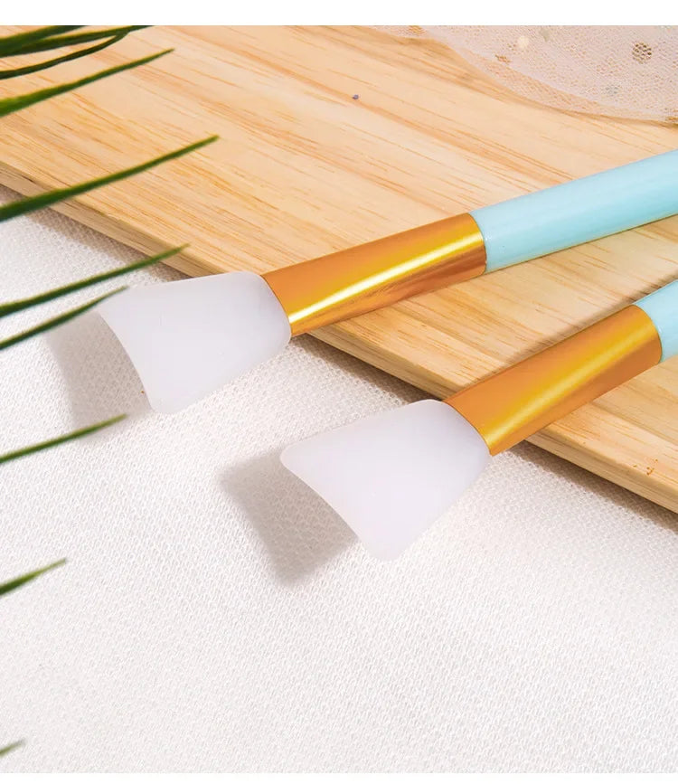 Silicone Face Mask Brush | Soft DIY Mud & Clay Applicator