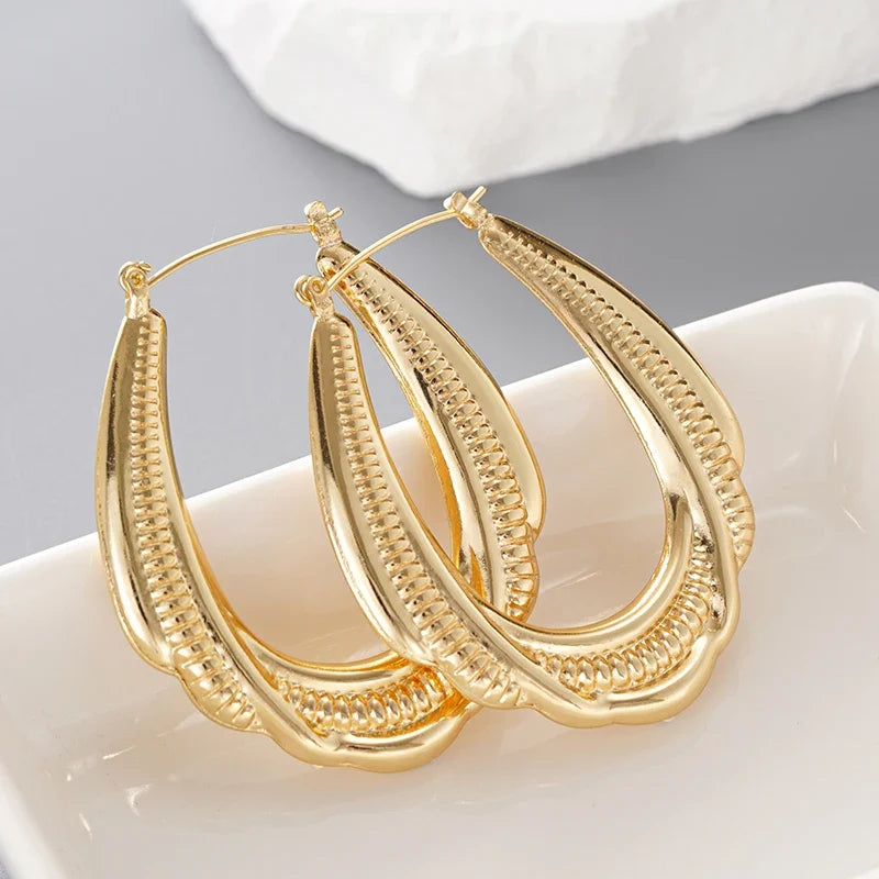 Huitan Textured Hoop Earrings – Geometric Women's Fashion Jewelry