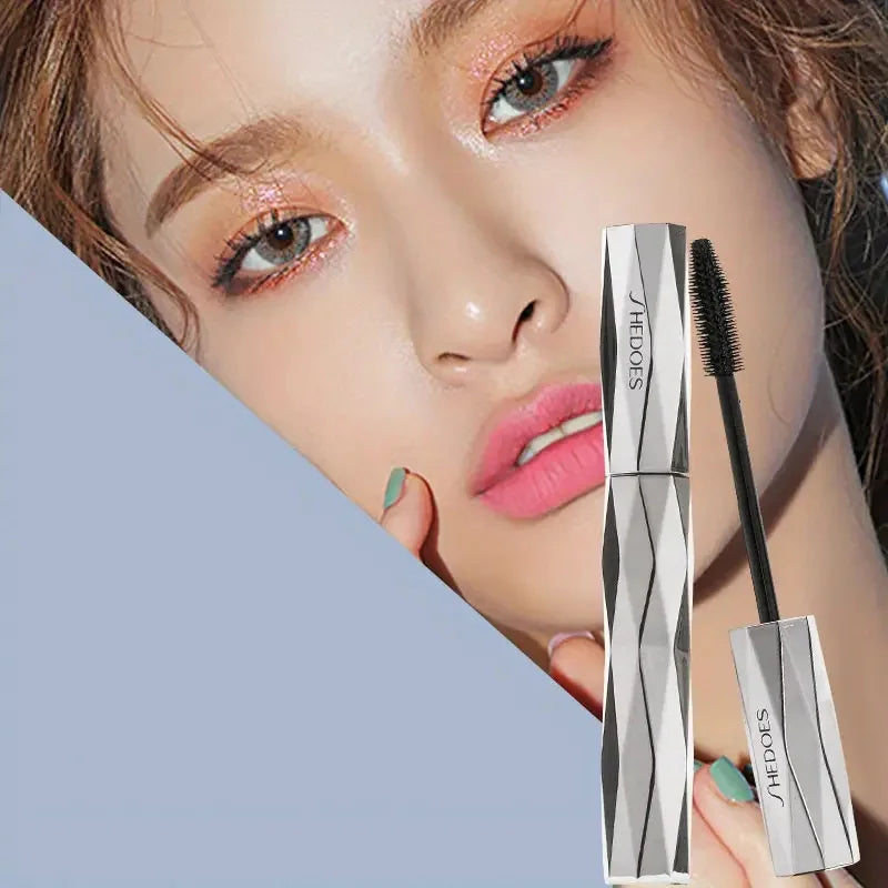 Super Curl Waterproof Mascara – 24-Hour Lengthening & Volume