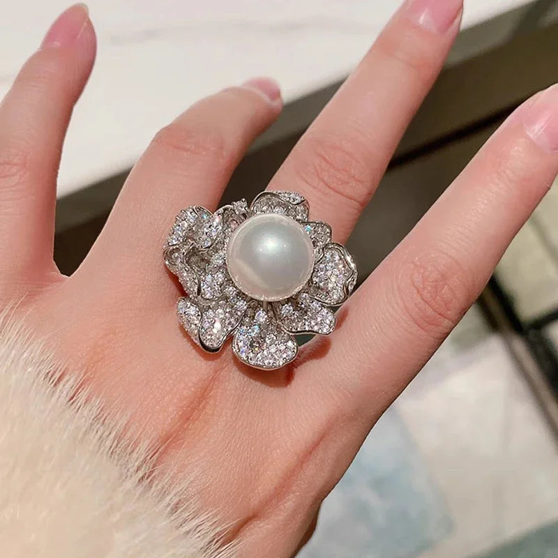 Huitan Pearl Flower Ring Women – Elegant CZ Wedding Band