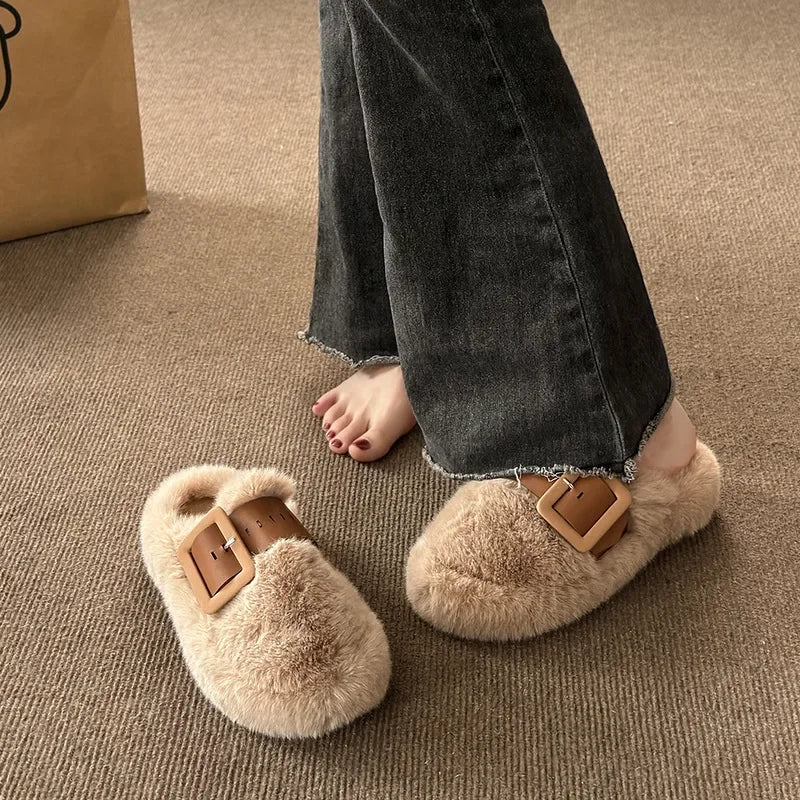 Women's Fluffy Wool Fur Slides – Warm Plush Winter Slippers
