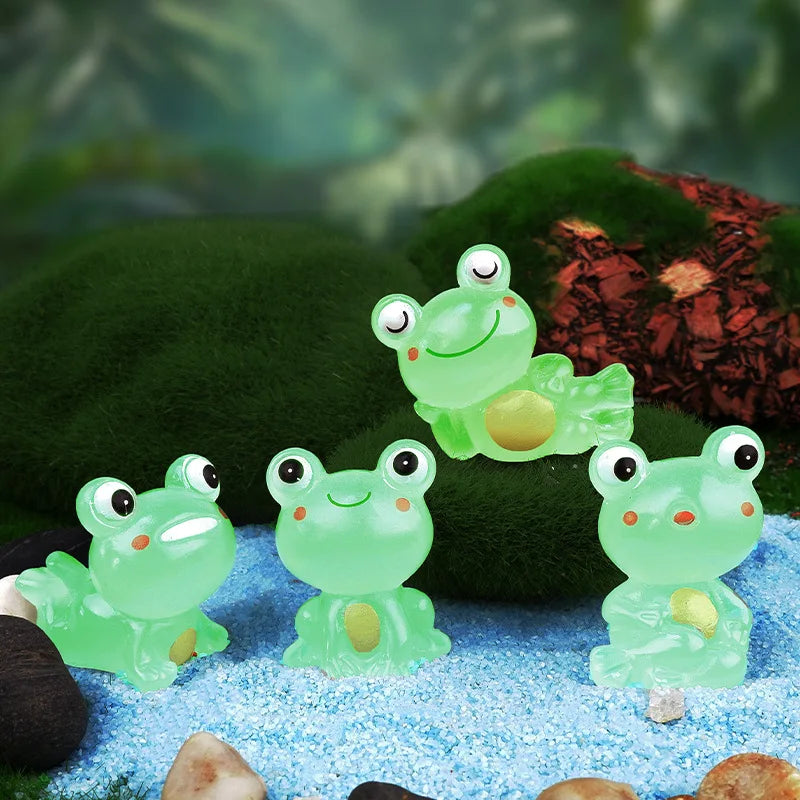 Mini Fluorescent Little Frog Ornament Miniature Figures Tiny Resin