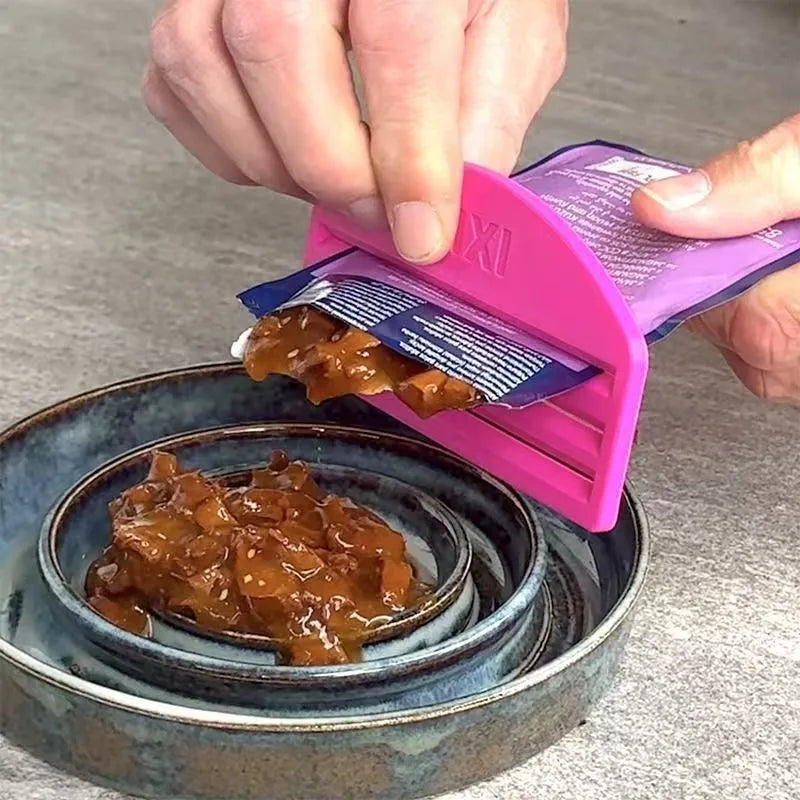 Cat Food Squeeze Feeder Tool | Zero Waste Pet Feeding Aid