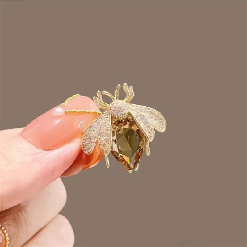 Rhinestone Bee Brooch for Women – Fashion Jewelry Pin Gift