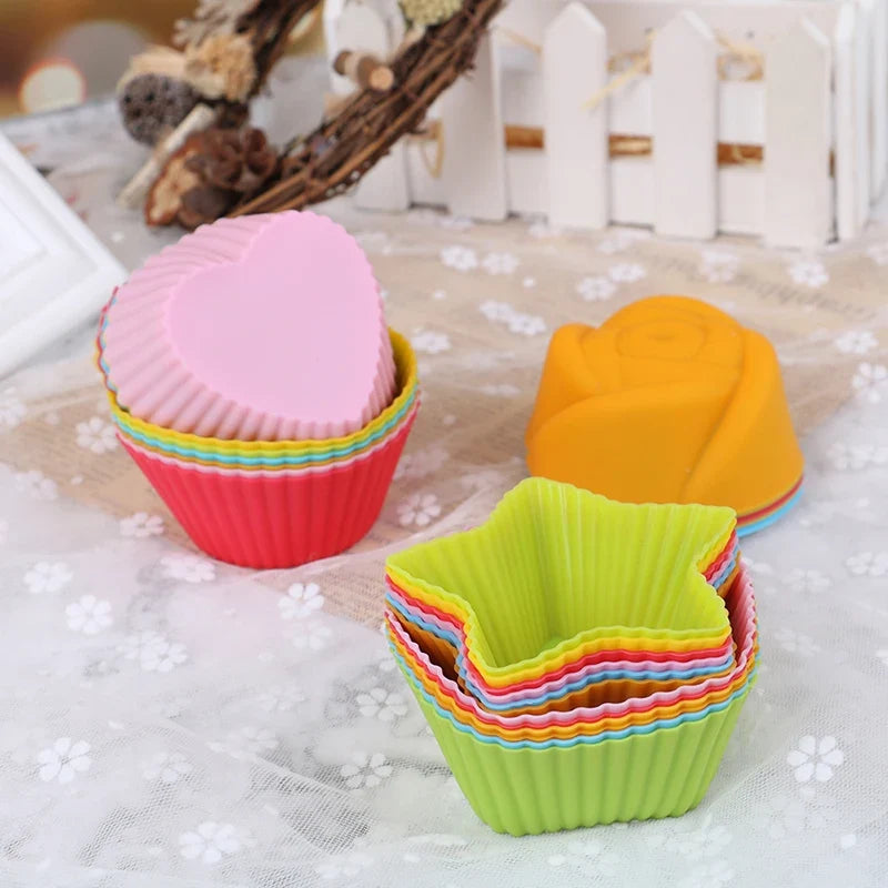 6-Piece Silicone Cupcake Molds – Oven & Freezer Safe Bakeware