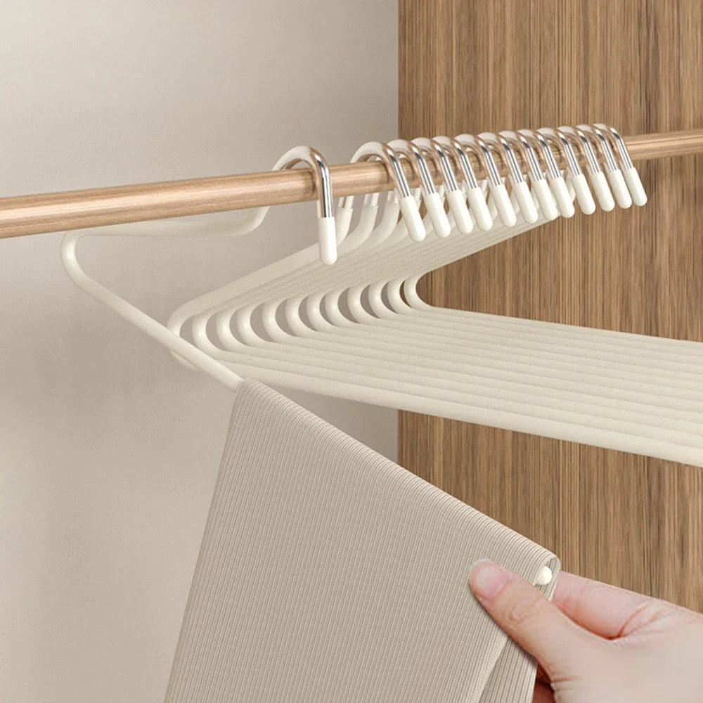 30-Pack Goose-Shaped Anti-Slip Pants Hangers & Wardrobe Clips