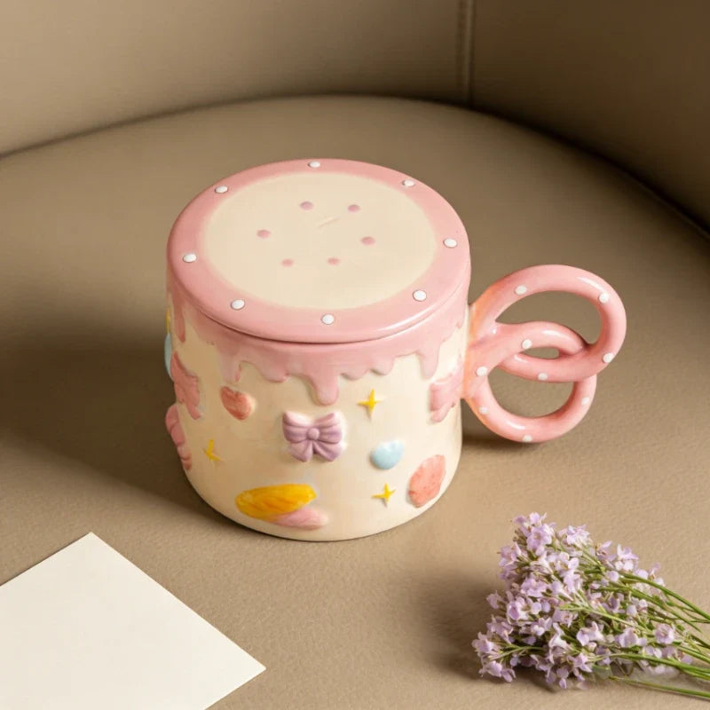 Hand-Painted Cake Ceramic Mug with Lid – Large Capacity Cup