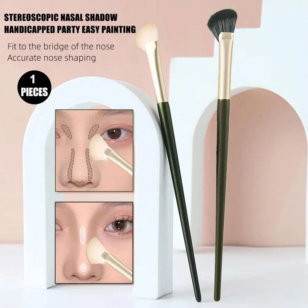 Half Fan Nose Contour Brush – Soft Angled Sculpting Tool