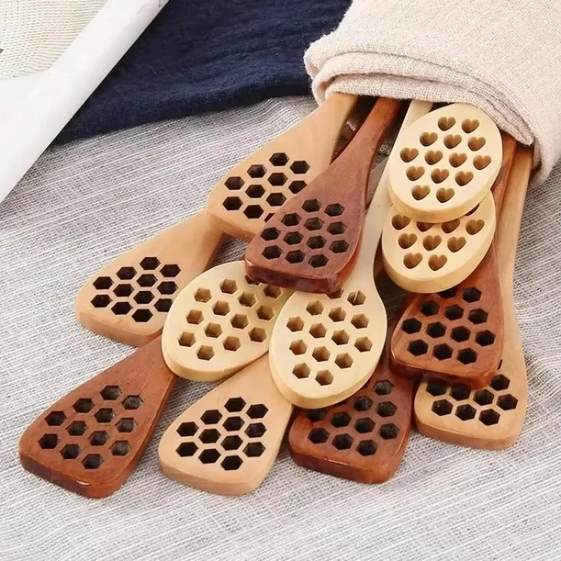 Wooden Honey Dipper Spoon – Eco-Friendly Heart Pattern