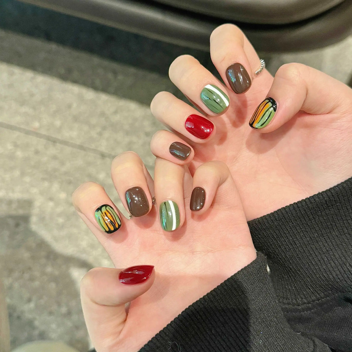 Handmade Butterfly Press-On Nails | Short Round Full Cover 10pcs