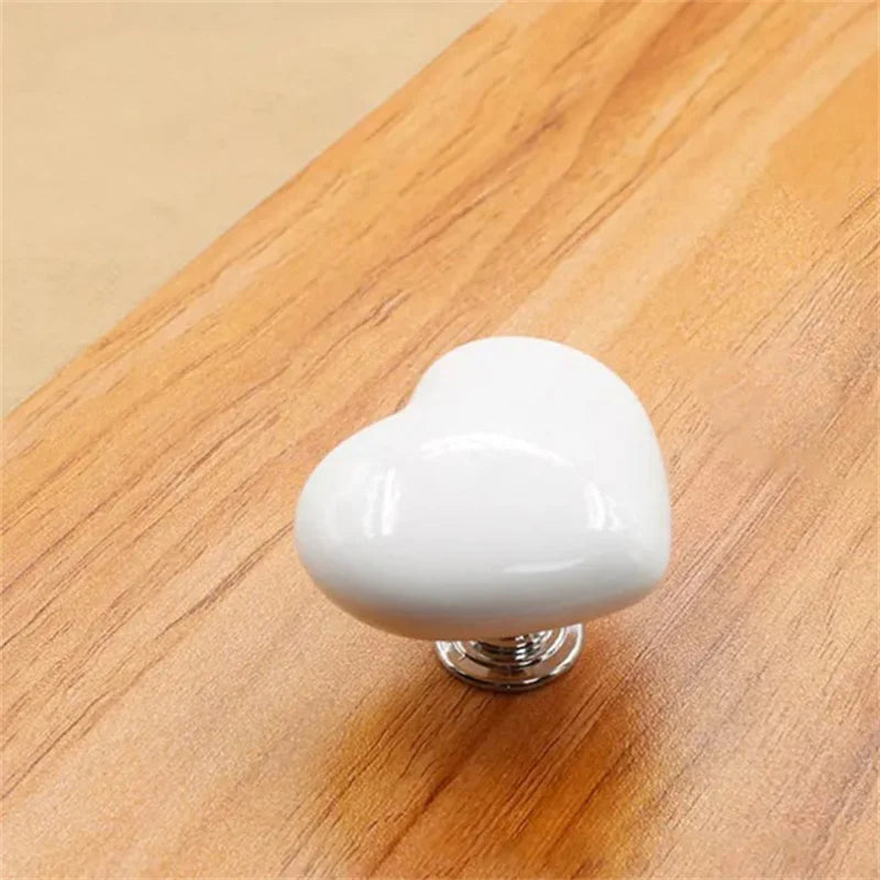 Heart-Shaped Toilet Flush Button – Fun Colorful Bathroom Decor