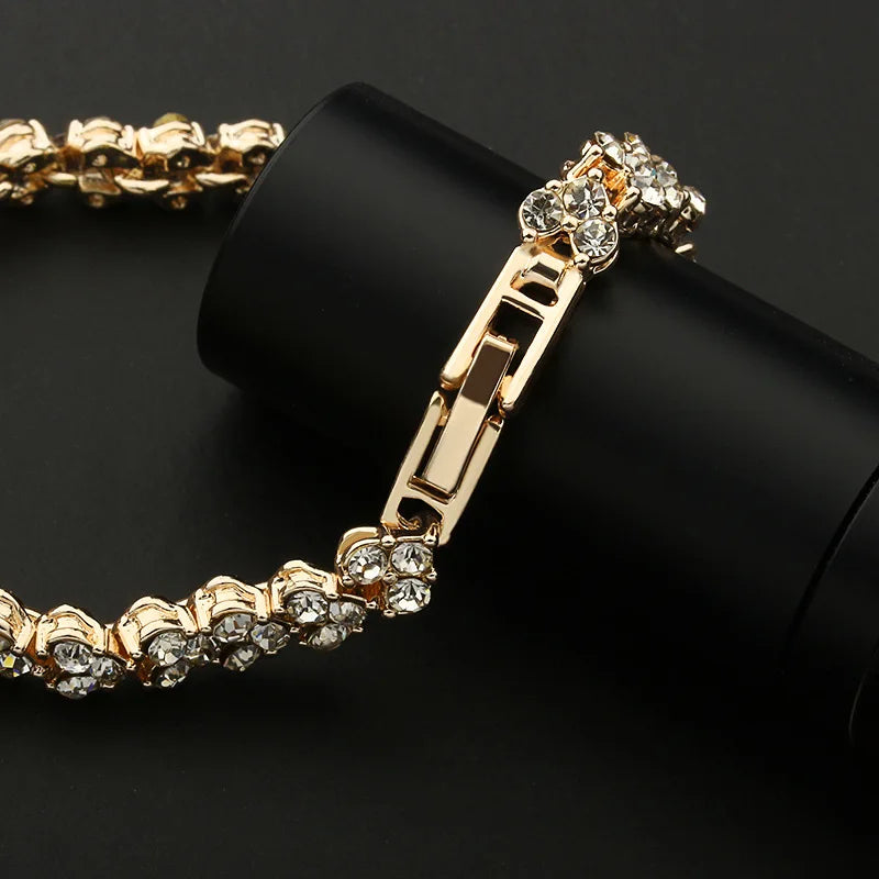 Heart Rhinestone Crystal Charm Bracelet – Women's Bangle