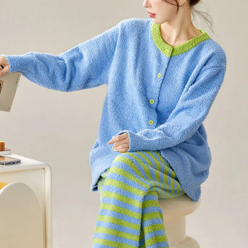 Women's Fleece Striped Pajama Set – Soft 2-Piece Winter Loungewear