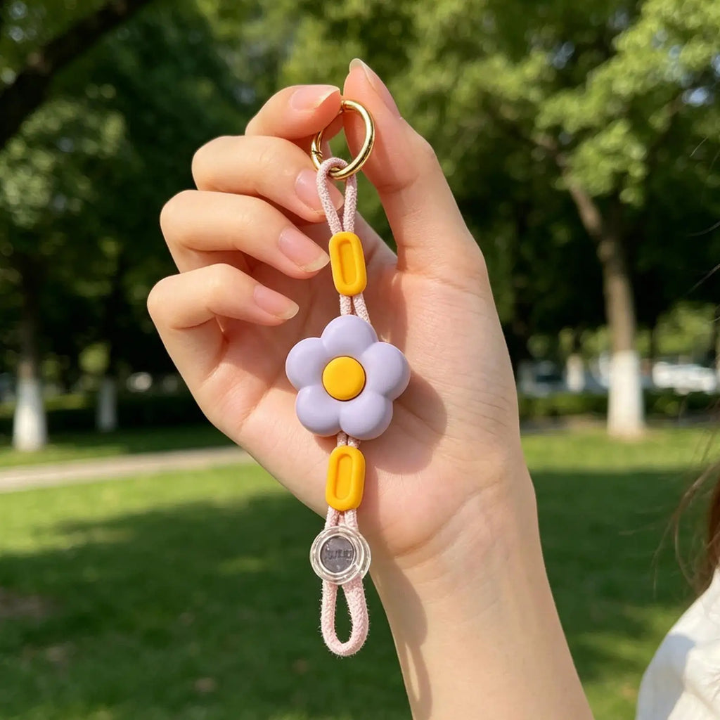 Flower Hat Clip for Travel – Adjustable Anti-Loss Cap Carrier