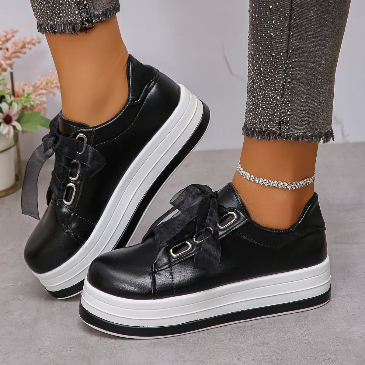 Women's Platform Sneakers – Lace-Up Casual Vulcanized Shoes